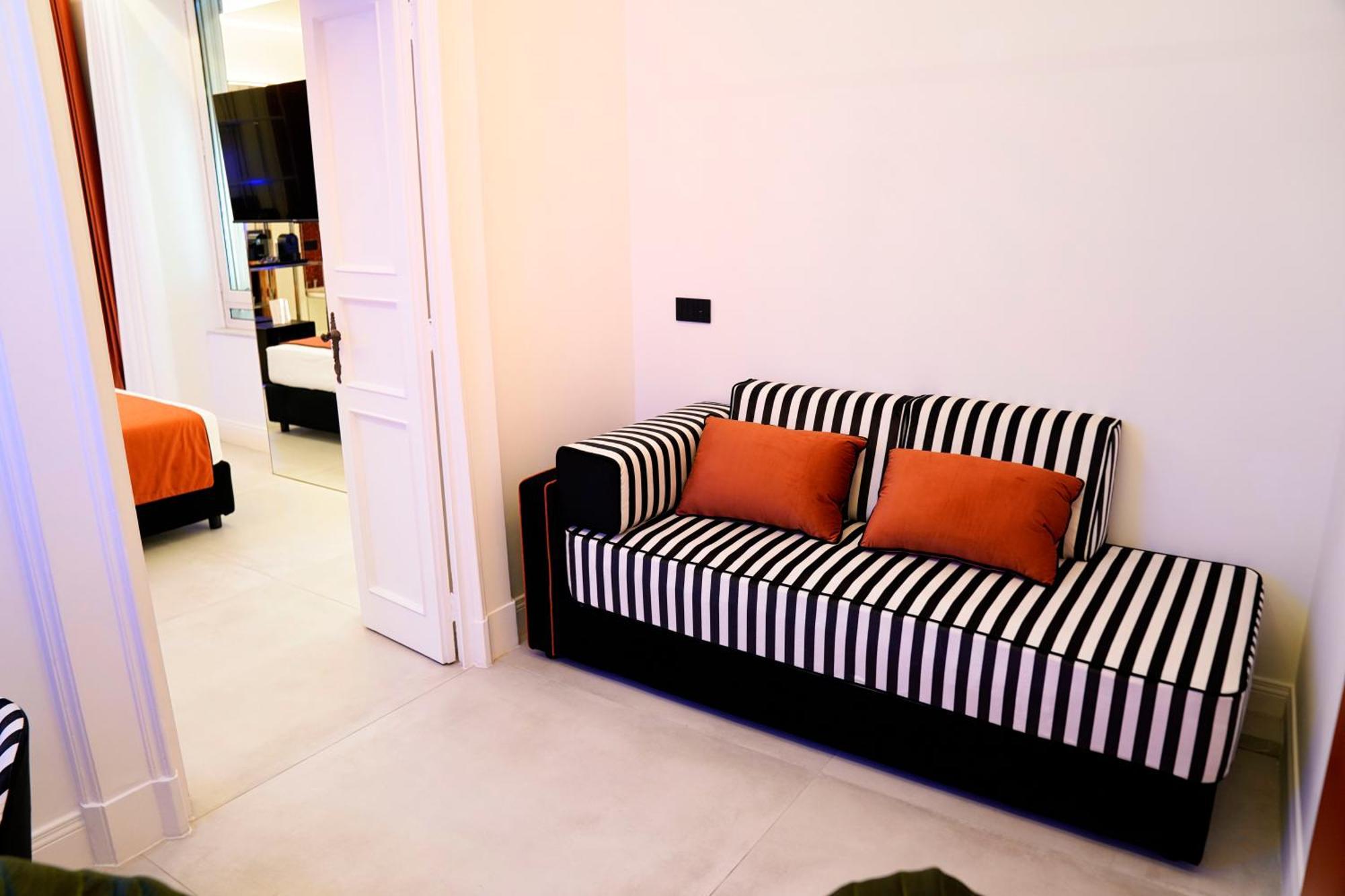 Kind Places - Suite Experience Napoli Esterno foto