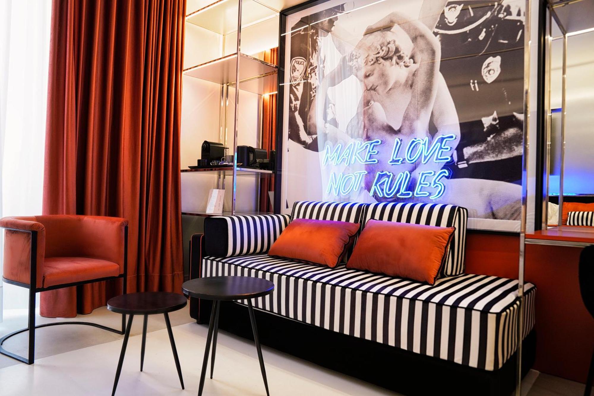 Kind Places - Suite Experience Napoli Esterno foto